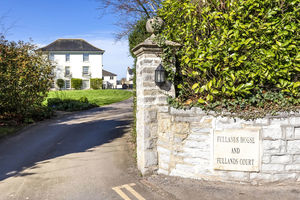 Photo 1- click for photo gallery